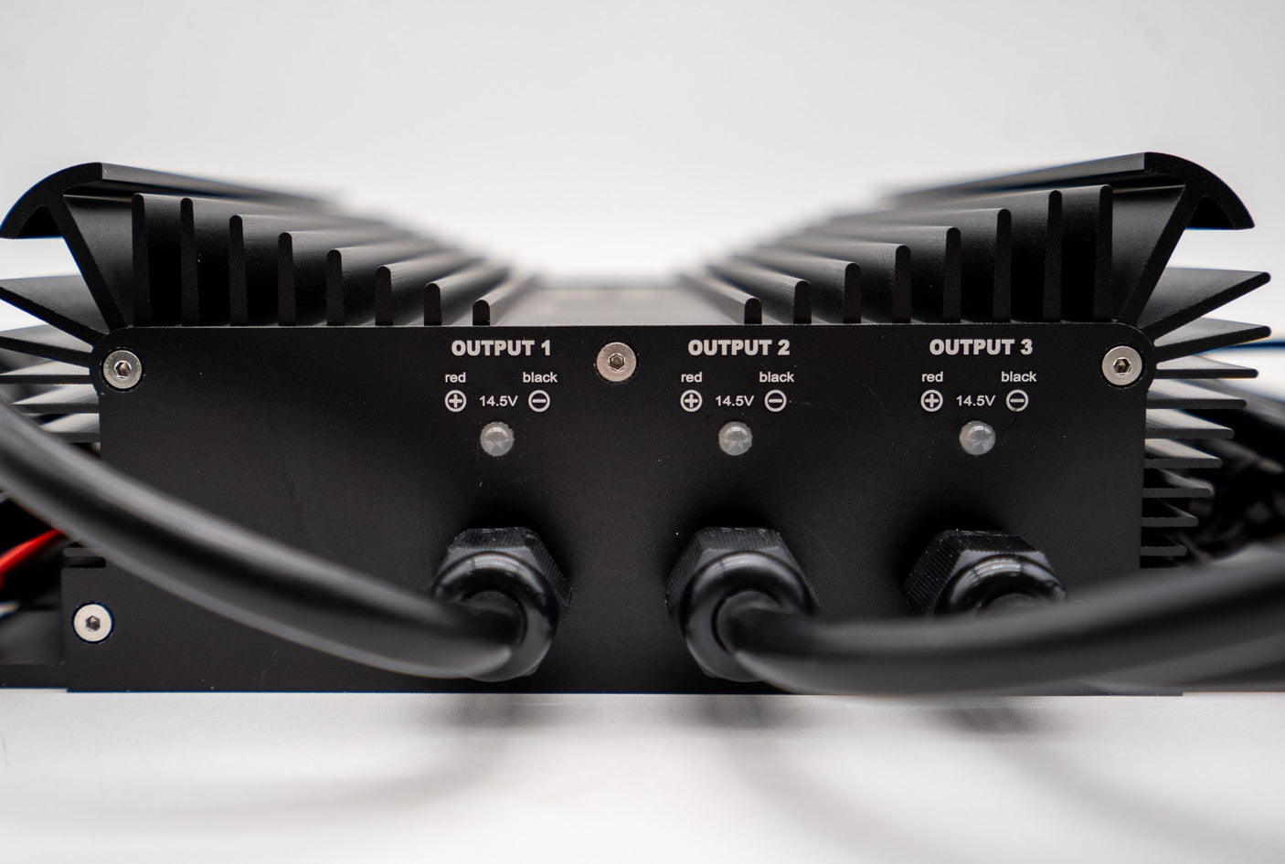 3 Bank Lithium/AGM/Lead Marine Waterproof Battery Charger