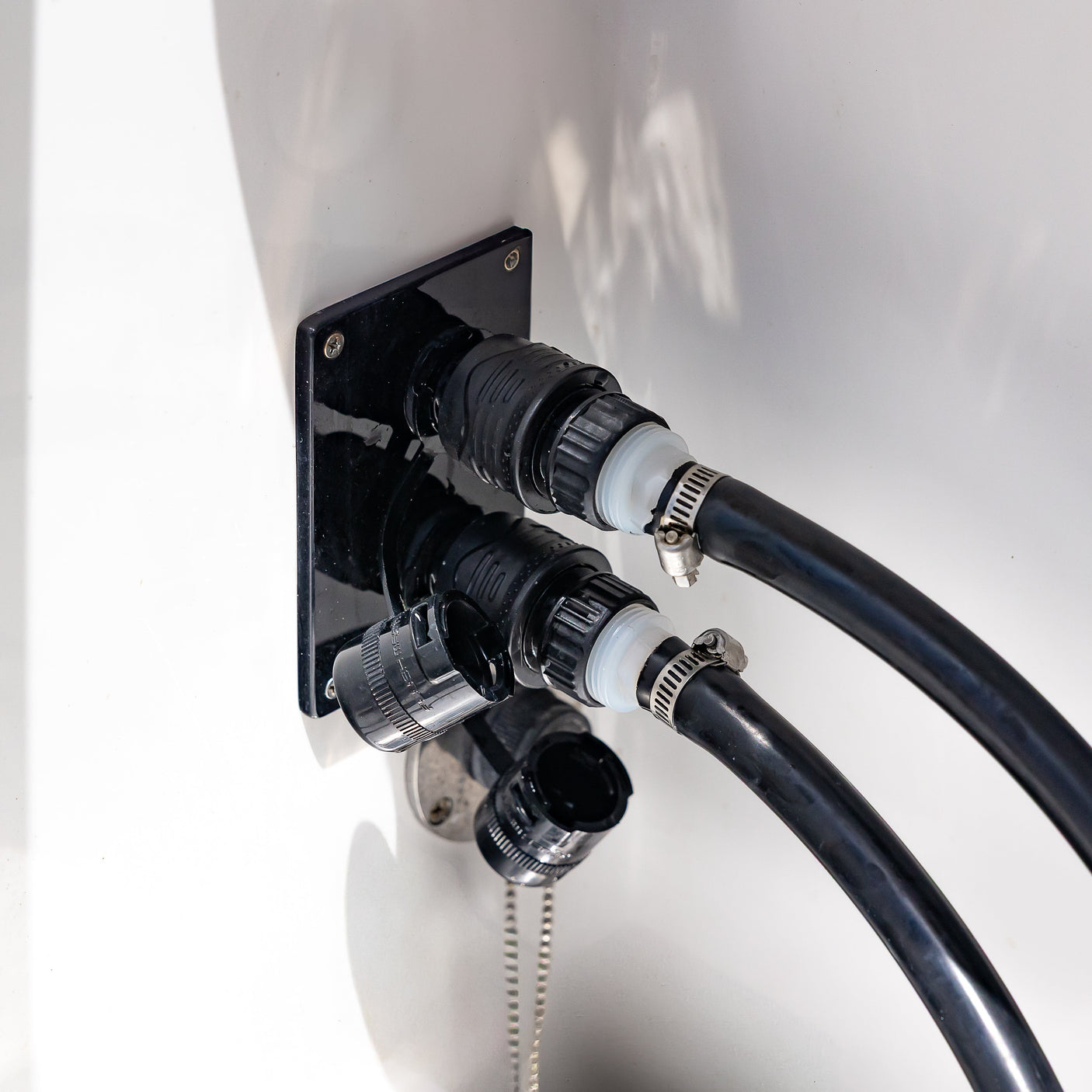 Flush Port Reroute - Black Acrylic