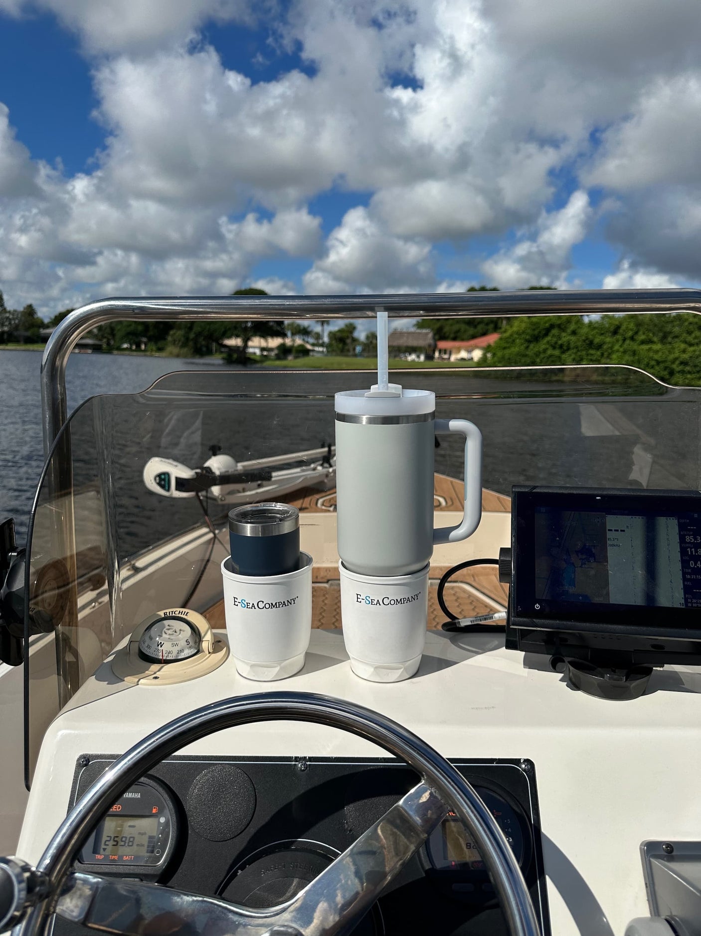 E-Sea Cup Original-Suction Mounted Cup Holder-White