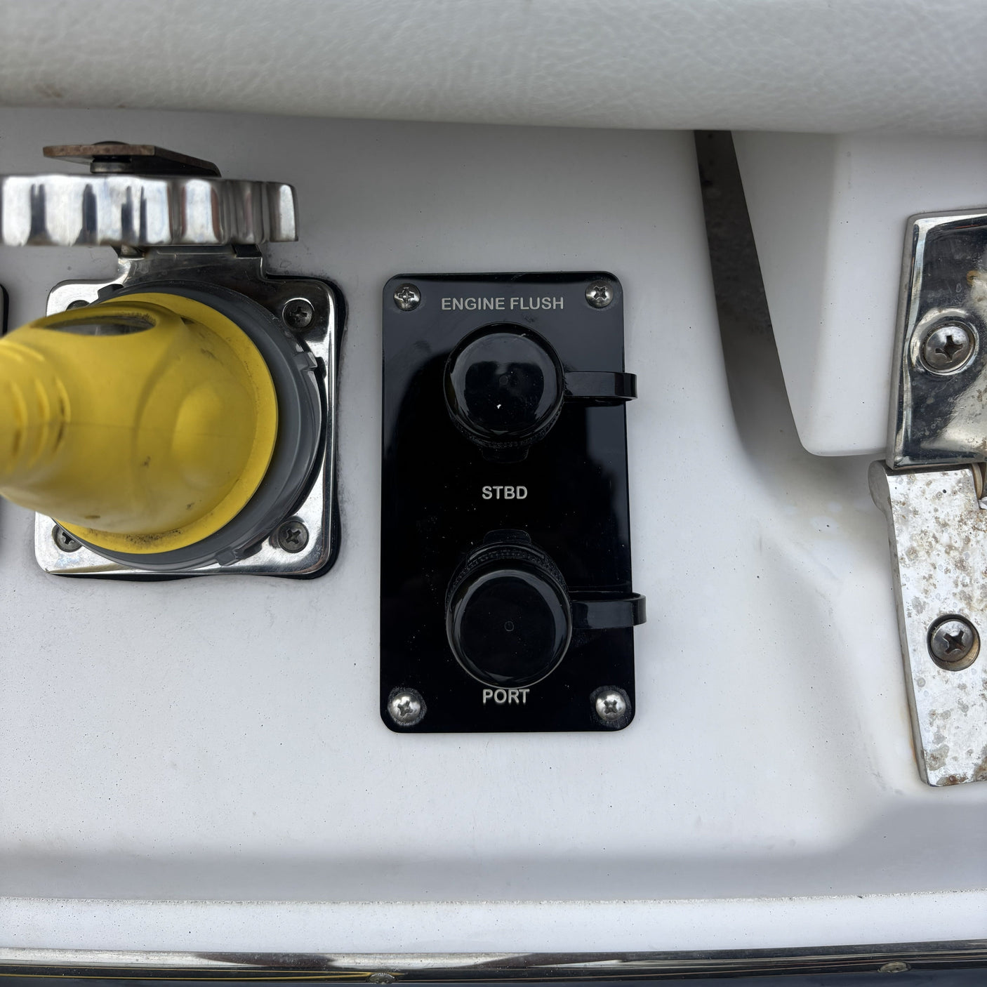 Flush Port Reroute - White Acrylic