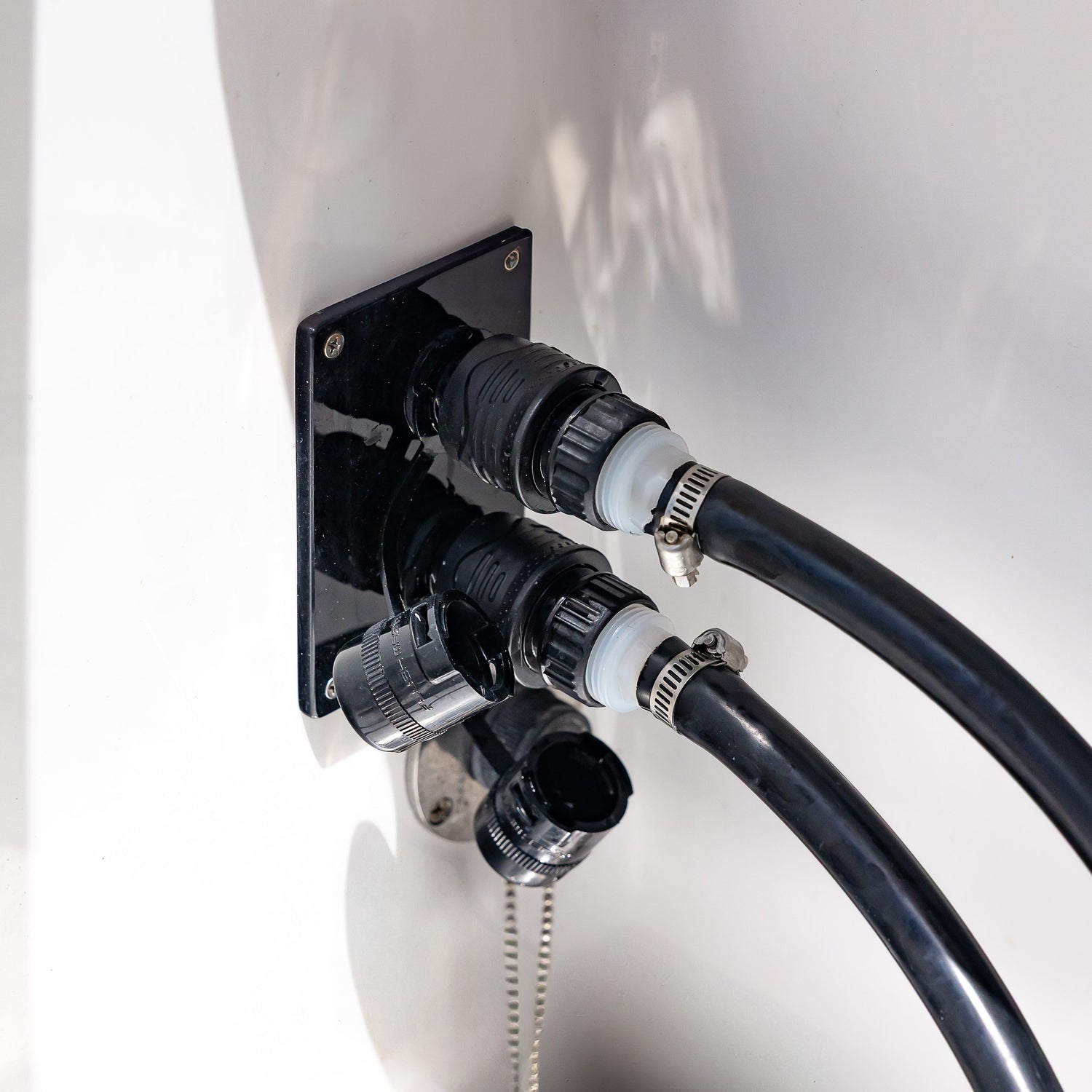 Flush Port Reroute - Black Acrylic